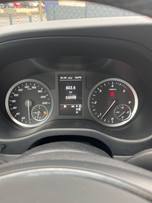 Mercedes-Benz Vito - Image 13