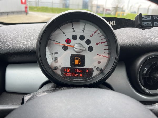 MINI Clubman One D - Image 13