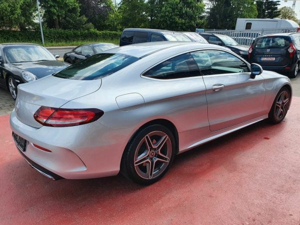 Mercedes-Benz C220 - Image 9