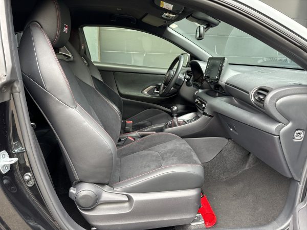 Toyota Yaris 1.6 Turbo - Image 15