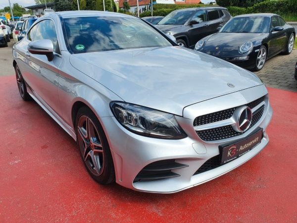 Mercedes-Benz C220 - Image 14