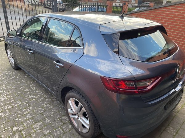 Renault Megane 1.5 dCi Energy - Image 4
