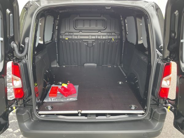 Citroen Berlingo 1.5 Blue-HDi Control M – Image 12