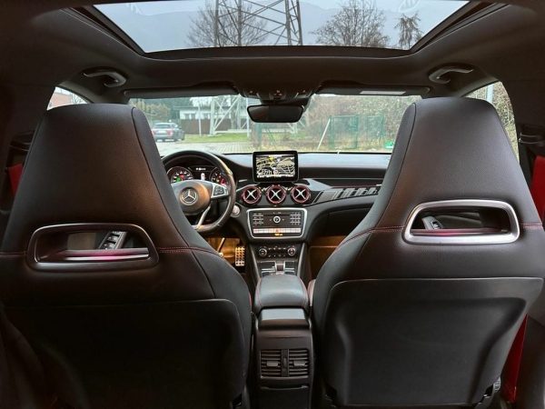 Mercedes-Benz CLA 45 AMG - Image 12