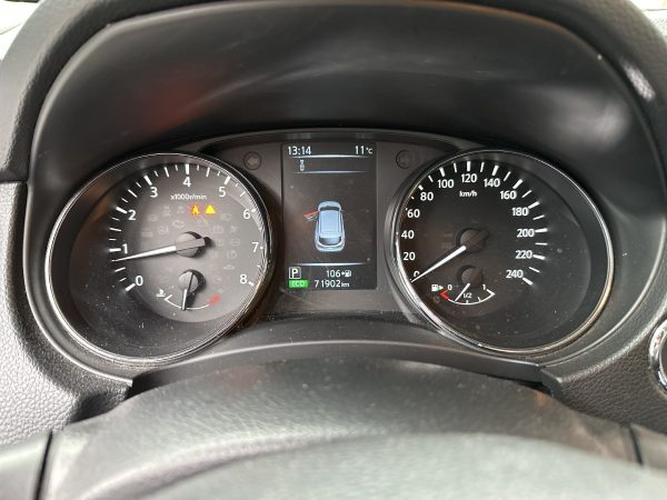 Nissan Qashqai 1.2 N-Connecta - Image 11