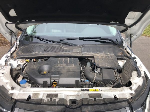 Land Rover Evoque 2.0 Td4 HSE - Image 8
