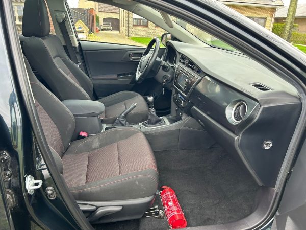 Toyota Auris 1.4 Turbo - Image 11