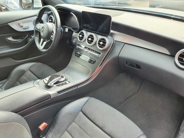 Mercedes-Benz C220 - Image 18