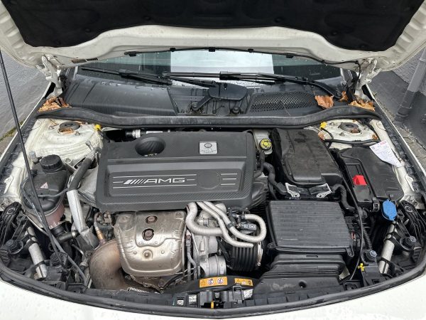Mercedes-Benz CLA-Klasse CLA 45 AMG 4Matic - Image 9