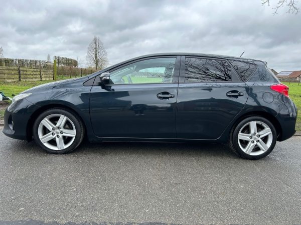 Toyota Auris 1.4 Turbo - Image 16