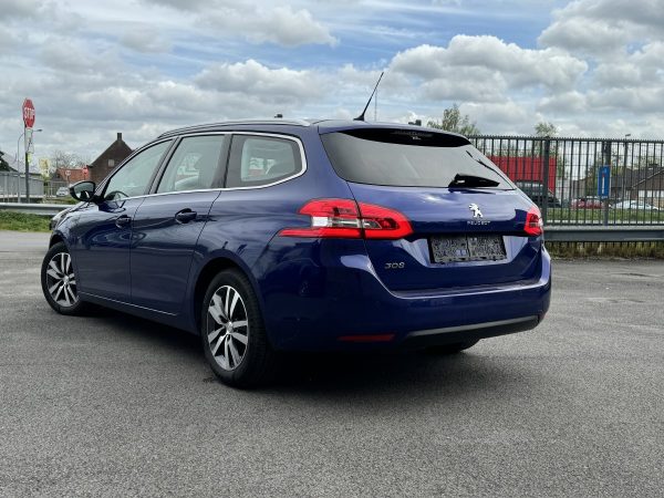 Peugeot 308 1.5 Blue-HDi Allure - Image 4