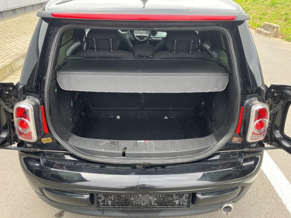 MINI Clubman One D - Image 10