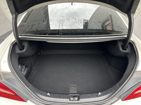 Mercedes-Benz CLA-Klasse CLA 45 AMG 4Matic - Image 10