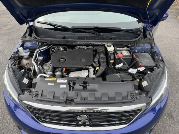 Peugeot 308 1.5 Blue-HDi Allure - Image 7
