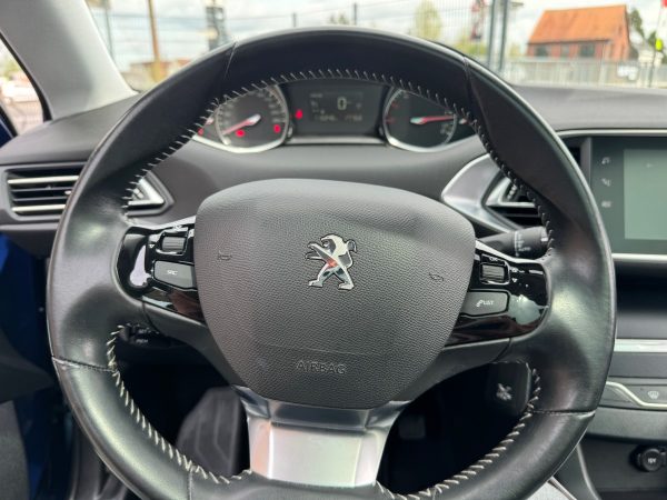 Peugeot 308 1.5 Blue-HDi Allure - Image 13