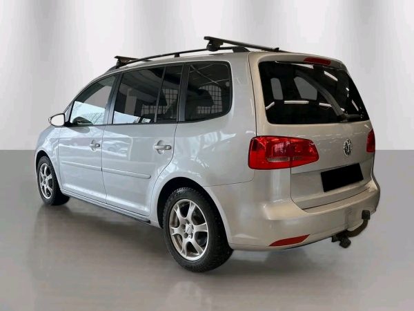 Volkswagen Touran - Image 7